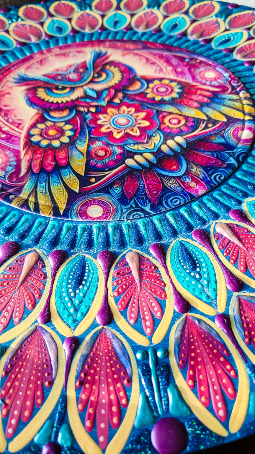 AURORA mixed media mandala 40 cm na leseni plošči